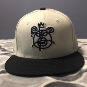 Miska New Era Cream and Black Fitted